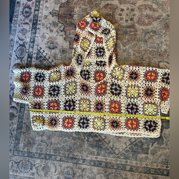 POL Crochet Granny Square Hooded Sweater - Cream with Multicolor Squares Boho - Picture 4 of 5